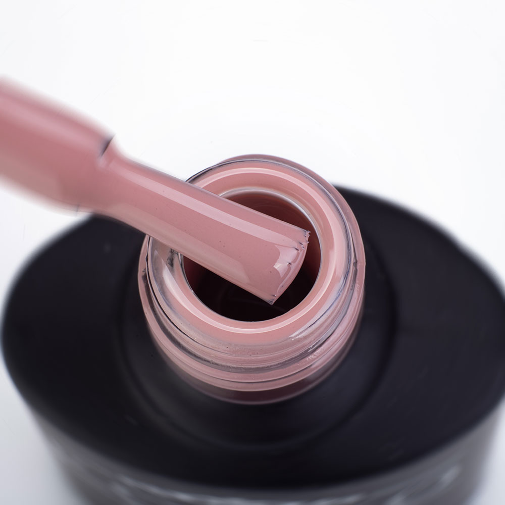 Gallery image of Gel Polish Komilfo Deluxe Series D205 (cocoa, milk chocolate, enamel, for French), 8 ml